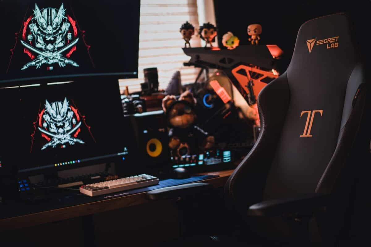 Best pu leather desk gaming chair 1